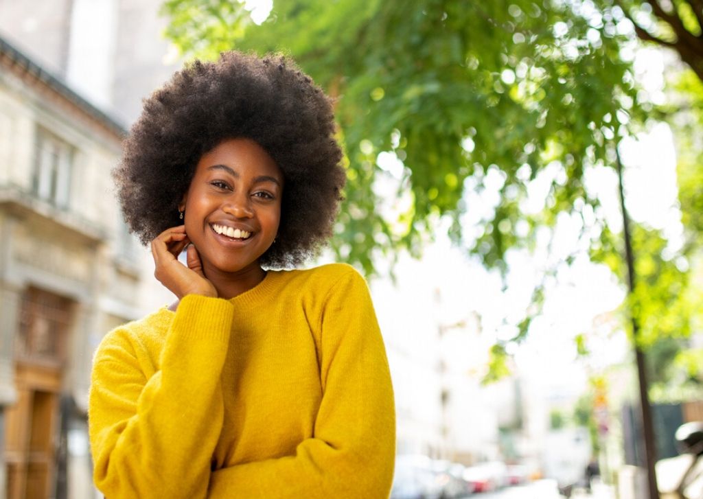 Tips on Choosing Your Natural Hair Stylist - CurleeMe Blog