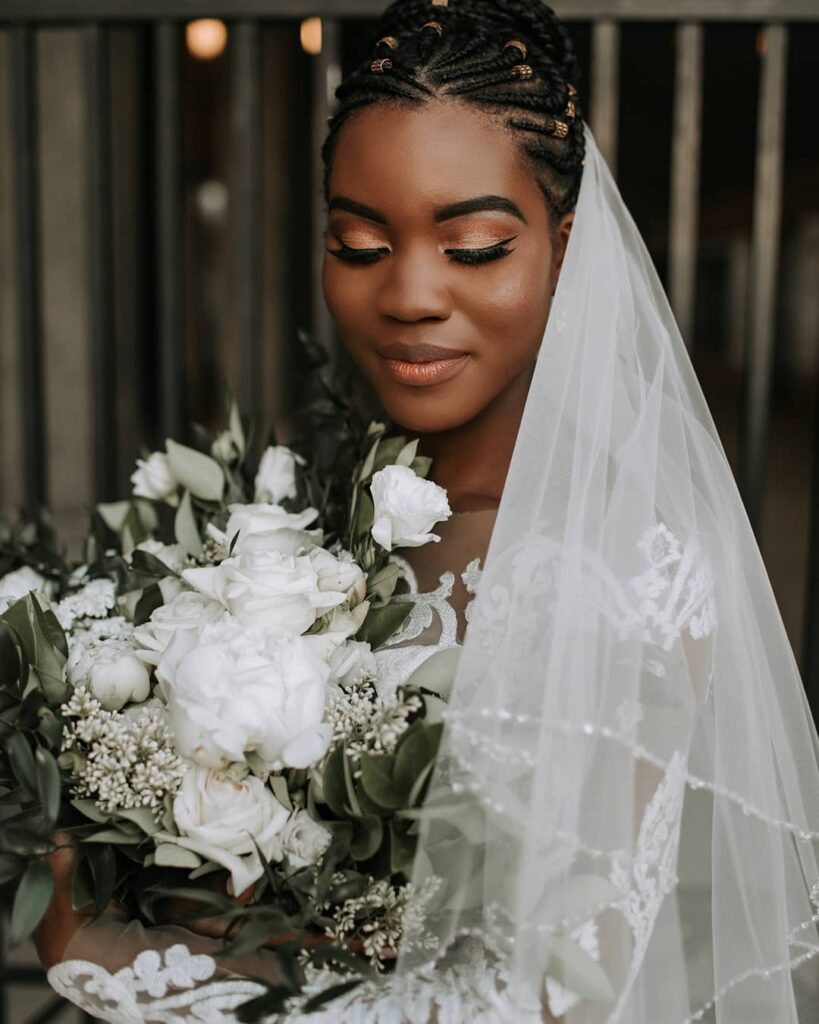 10 Elegant and Fun Natural Hairstyles For Brides - CurleeMe